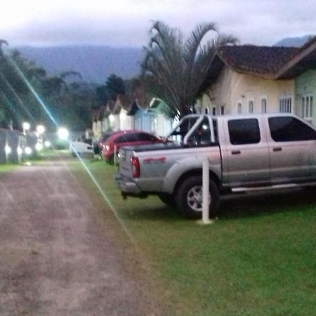 Casa 2 Dorm Em Condominio 250 Mts Praia Maranduba Com Churrasqueira 02 Vagas Garagem Com Wifi Gratis Ubatuba Exterior foto